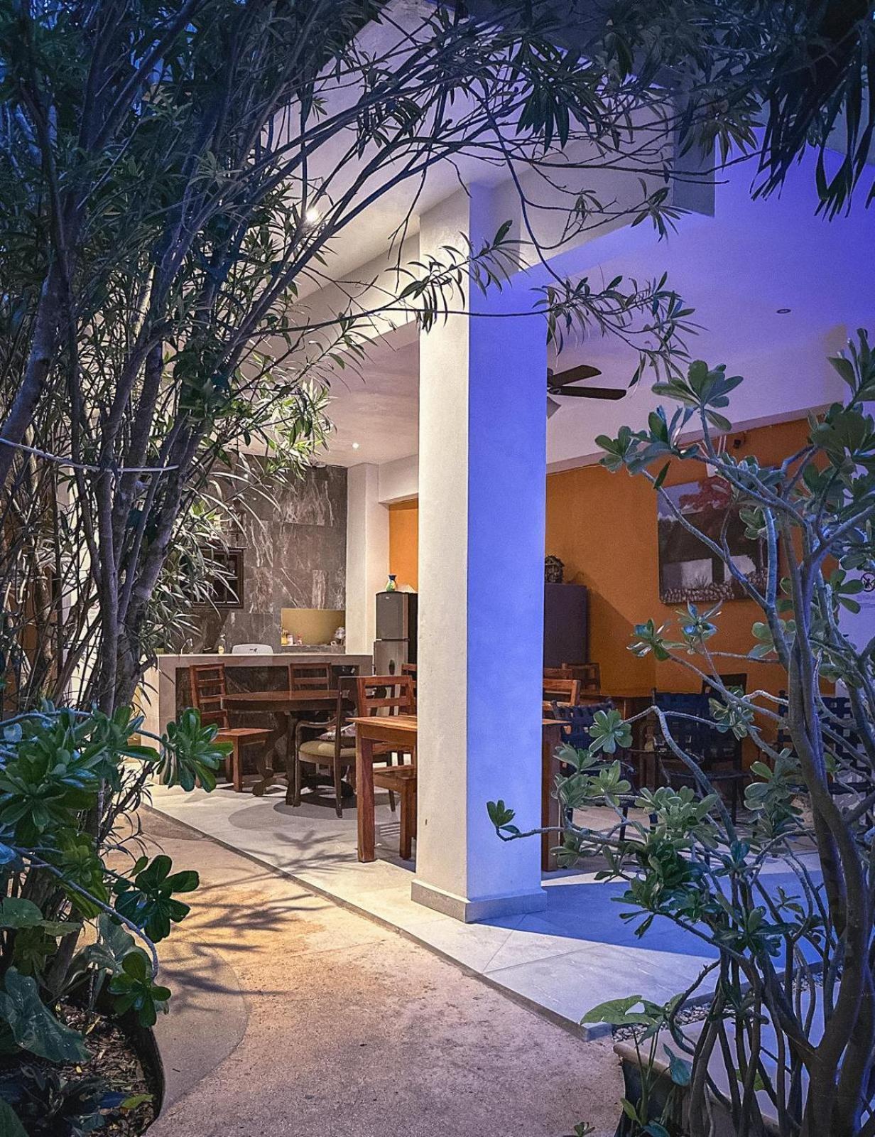 Casa Daniels Guesthouse Вальядолід Екстер'єр фото